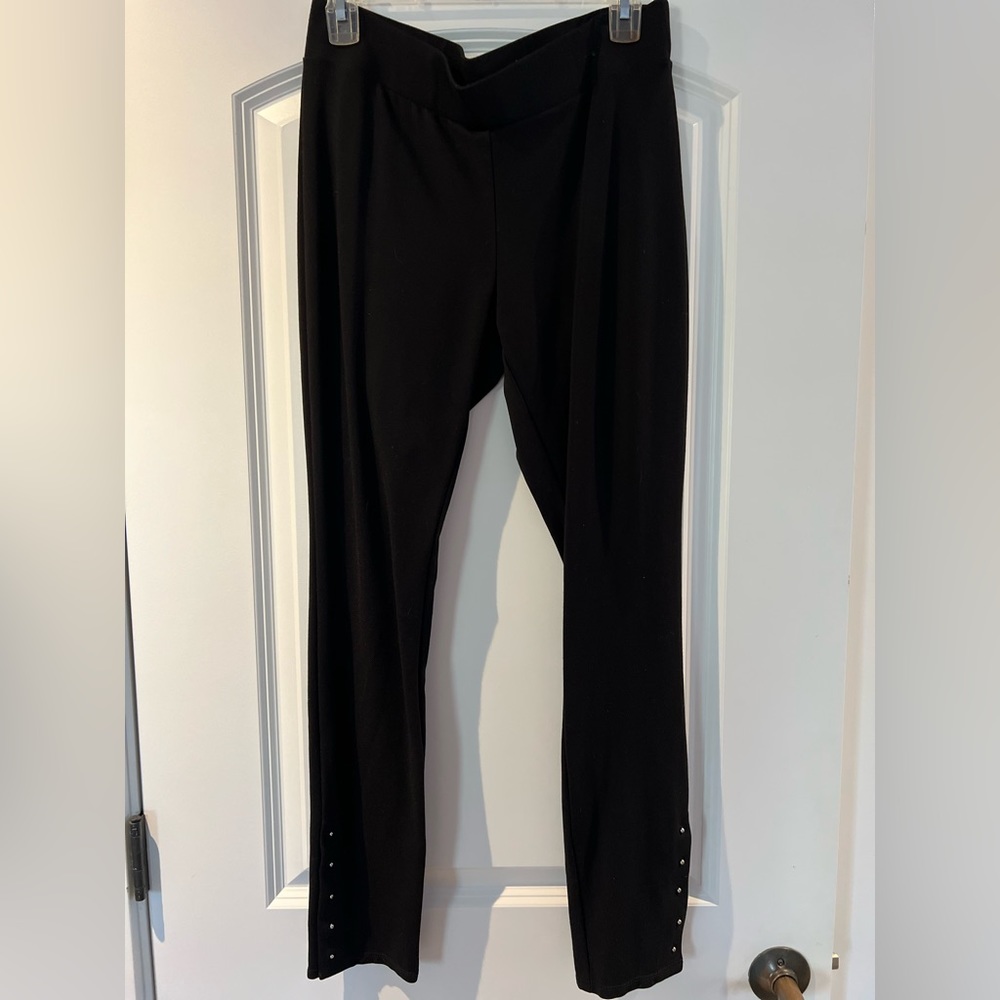 WHBM Legging With Gold Buttons on Bottom of Legs - Medium
